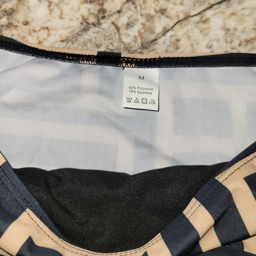Bikini Set NWT Size Medium ❤️❤️